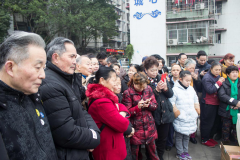 两百多家火锅门店老板亲自炒料，送街坊！！！