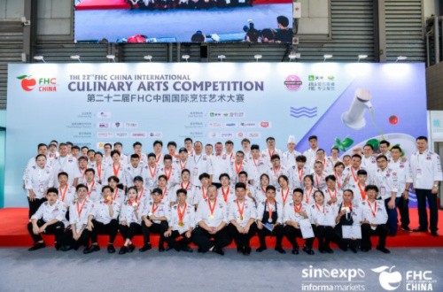 爱氏晨曦专业餐饮多方位亮相,助力FHC上海环球食品展圆满落幕