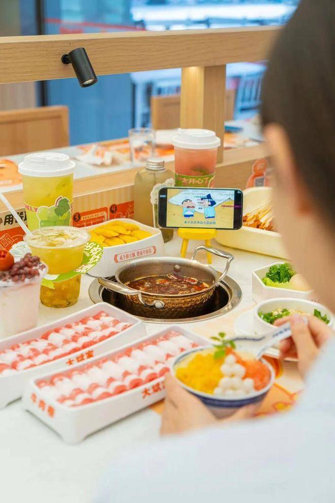 锅底5元起，人均只要50元！大斌家要做“串串火锅界的萨莉亚”！